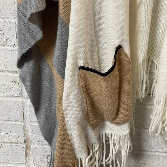 Cejon Fringe Open Front Poncho Sweater OSFM - Picture 5 of 8